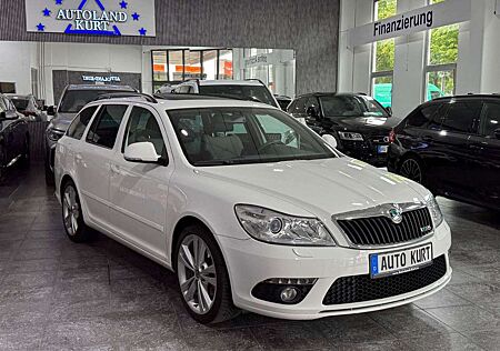 Skoda Octavia Combi RS*Navi*Glasdach*Xenon*1.Hand