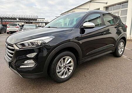 Hyundai Tucson 2.0 CRDi TREND / Navi / AHK / WR