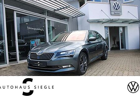Skoda Superb 2.0 TDI Premium Edition DSG Leder Navi Xenon 19 Zo