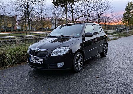 Skoda Fabia gebraucht kaufen Skoda Fabia 1.6 16V Sport
