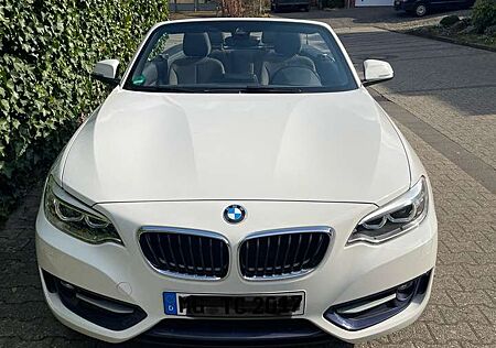 BMW 218 i Sport Line