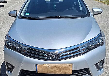 Toyota Corolla 1.6 LPG Prinz