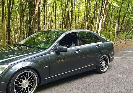 Mercedes-Benz C 180 CGI Automatik BlueEFFICIENCY Avantgarde
