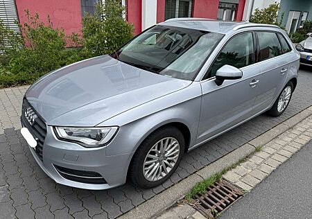 Audi A3 1.4 TFSI Bi-Xenon PDC MJ 2015 im Top Zustand