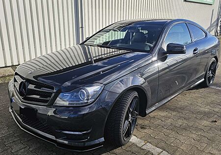 Mercedes-Benz C 180 (BlueEFFICIENCY) Avantgarde