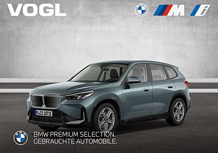 BMW iX1 xDrive30 DAB+ Parkassistenzsystem SHZ