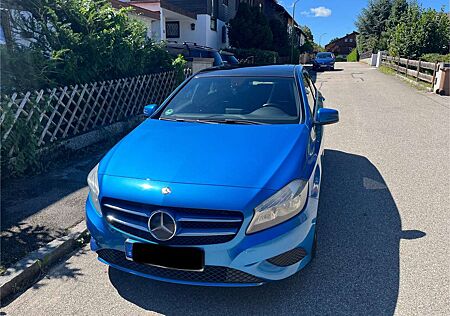 Mercedes-Benz A 180 BlueEFFICIENCY Edition