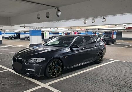 BMW 535d 535 Sport-Aut. Mpaket*Head up*Panorama *Carbon*