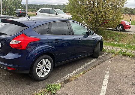 Ford Focus Turnier 1.6 EcoBoost Start-Stopp-System Titanium