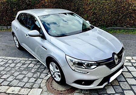 Renault Megane gebraucht kaufen Renault Megane ENERGY TCe 100 EXPERIENCE