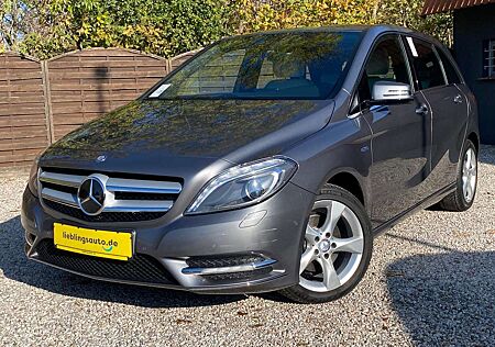 Mercedes-Benz B 180 Automatik Navi Kamera Xenon Parkhilfe SHZ