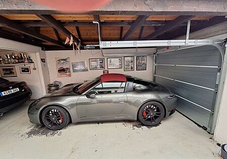 Porsche 992 911 Carrera Cabrio 4 GTS PDK