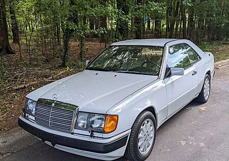 Mercedes-Benz CE 300