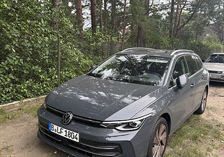 VW Golf Variant Volkswagen 1.5 eTSI 110 kW Style