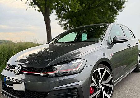 VW Golf GTI Volkswagen Performance Tüv neu Scheckheft full / NO OPF