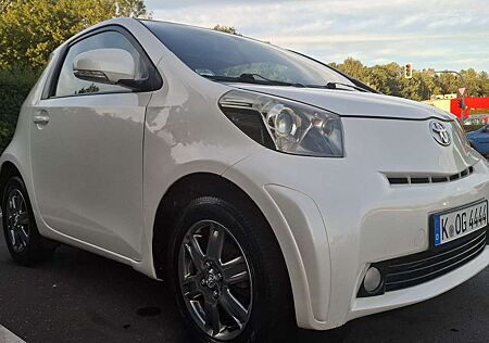 Toyota iQ 1.0