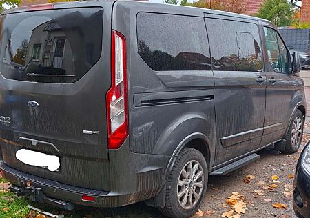 Ford Tourneo Custom 320 L1H1 VA Titanium