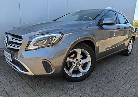Mercedes-Benz GLA 180 2.Hand/MB-Scheckheft/Teilleder/LED/Navigation/AHK/