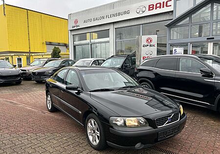 Volvo S60 2.4*AHK*Sitzheizung*Klima*TÜV 07/2027