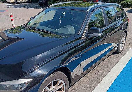 BMW 318d 318 Touring Aut. Sport Line