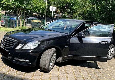 Mercedes-Benz E 200 CDI DPF BlueEFFICIENCY 7G-TRONIC Avantgarde