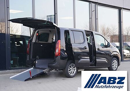 Fiat Doblo Maxi Kombi 130 AT8 / Rollstuhlumbau AMF