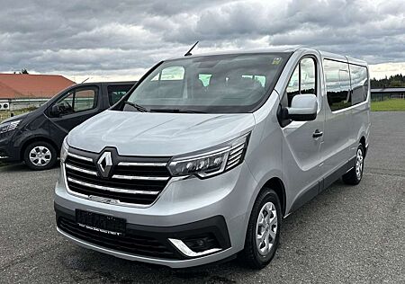 Renault Trafic Blue dCi 150 Grand Life