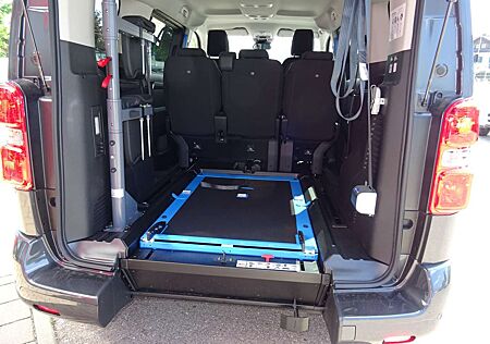 Toyota Pro Ace Proace Proace Verso Rollstuhlumbau Teamplayer