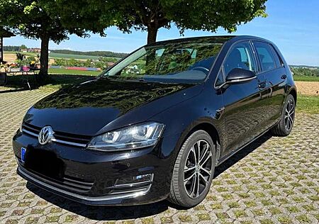 VW Golf Volkswagen 1.6 TDI BlueMotion Technology Lounge