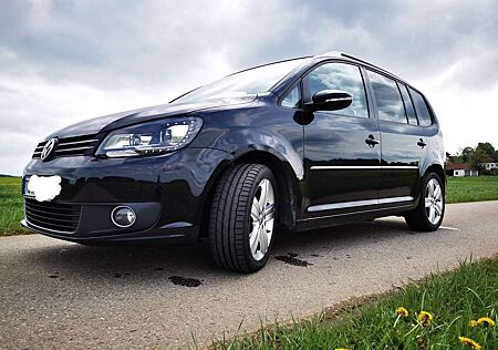 VW Touran Volkswagen 2.0 TDI DPF DSG Highline