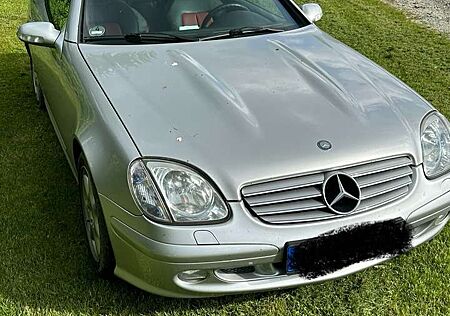 Mercedes-Benz SLK 320