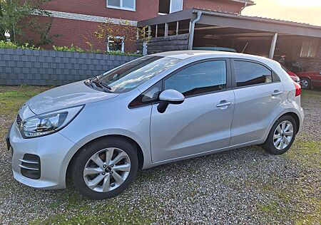 Kia Rio 1.4 ISG Dream Team Edition