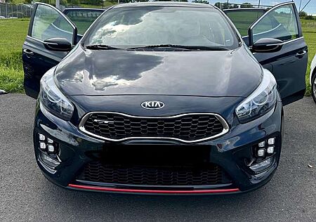 Kia Cee'd Ceed / GT 1.6 T-GDi 204 ch