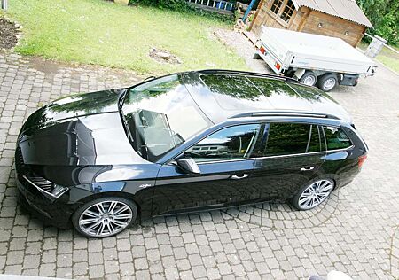 Skoda Superb Combi 2.0 TSI 4x4 DSG L&K