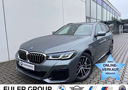 BMW 530 e xDrive Touring M Sport AHK PANO HUD Parkass