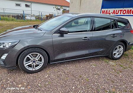 Ford Focus Turnier 88kw beheizte Frontscheibe +Lenkrad