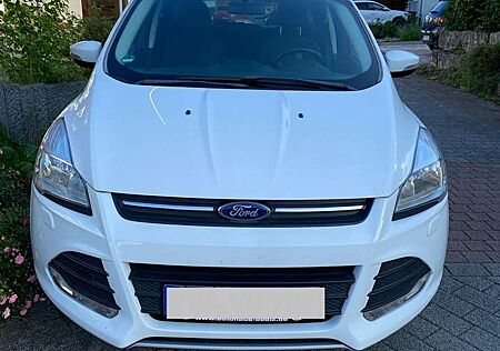 Ford Kuga 1.5 EcoBoost 2x4 Trend