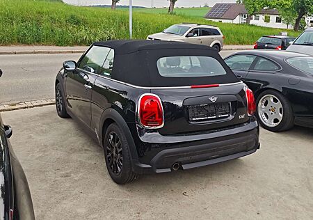Mini One Cabrio Blackyard