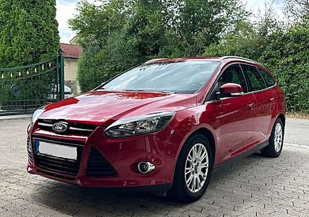 Ford Focus Turnier 1.6 EcoBoost Start-Stopp-System Titanium