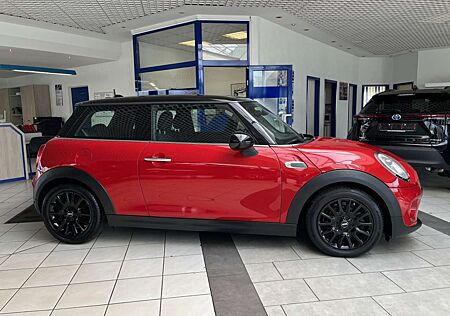 Mini Cooper 1.5 Chili, Panorama, PDC, Navi, Sitzheiz.