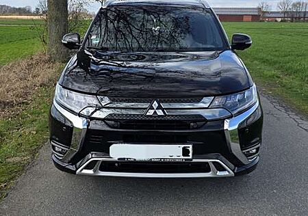 Mitsubishi Outlander 2.4 4WD Plug-In Hybrid Spirit+