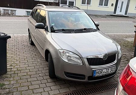 Skoda Fabia 1.6 16V Tiptronic Ambiente