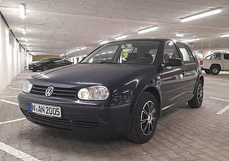 VW Golf Volkswagen 1.4 Special