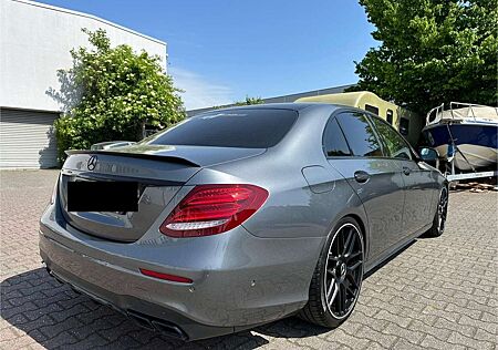 Mercedes-Benz E 350 d 9G-TRONIC AMG Line