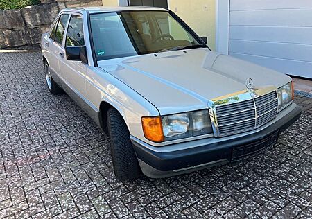 Mercedes-Benz 190 gebraucht kaufen Mercedes-Benz 190 E, sehr gepflegt, kein Rost