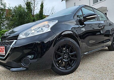 Peugeot 208 +TÜV+ GARANTIE+KLIMA+5TÜRIG+1HAND+SCHECKHEFT