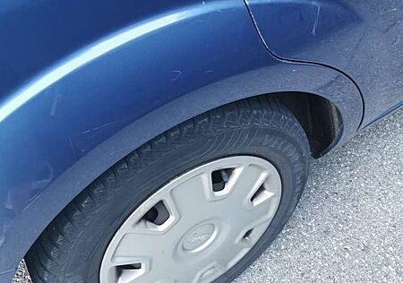 Ford Focus Turnier 1.6 16V Ghia