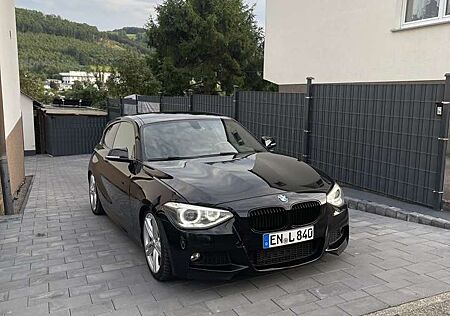 BMW 118d 118 M-Paket / Harman Kardon / LED / Alcantara
