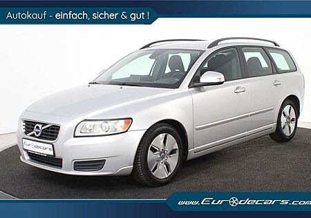 Volvo V50 D3 Momentum *Navi*PDC*AHK*SHZ*