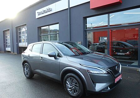 Nissan Qashqai Acenta*WINTERPAKET*NAVI*WINTERRÄDER
